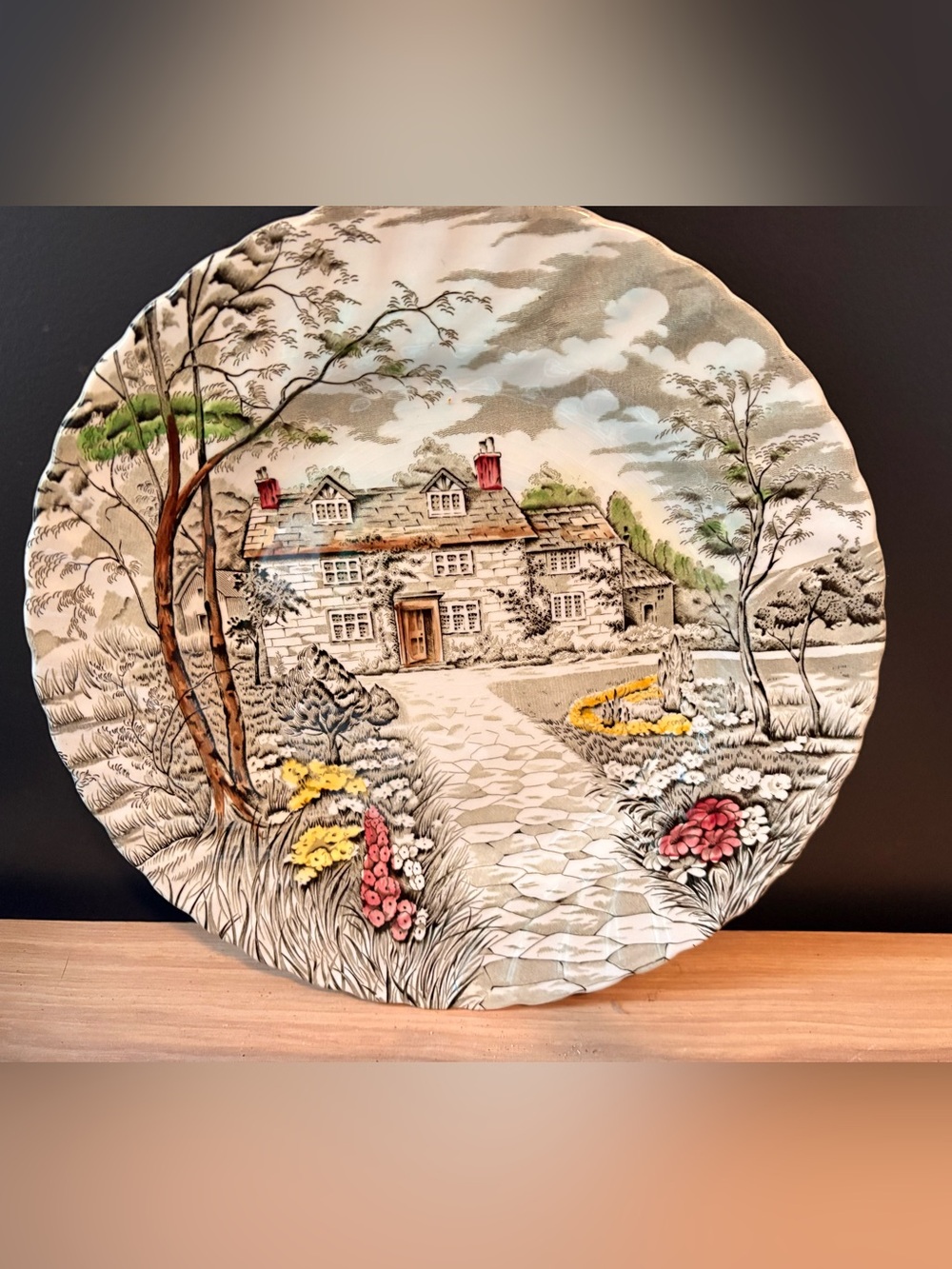 Vintage Hand-Painted Cottage Scenic Decorative Wall Plate - Multi-Color